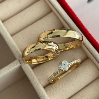 Par de Alianças em Prata 950  Banho Ouro 18K  - 4mm  Modelo: DA-016-4 Solitário Bella