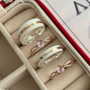 Alianças em Prata 950 - Maya - 8mm e 5mm  - com Filetes Banhados no Ouro Rose - Solitário Princes